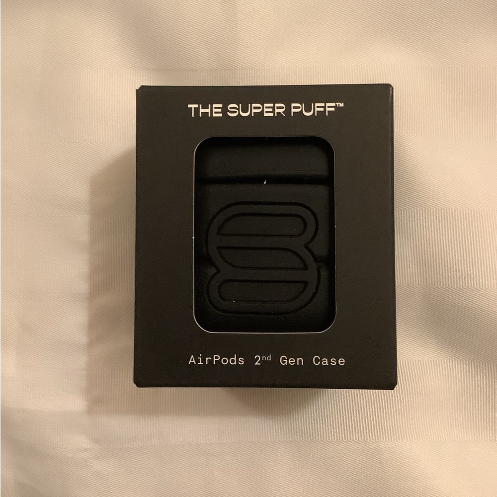 Aritzia Super Puff Silicone AirPods 2nd Gen Case - NWT